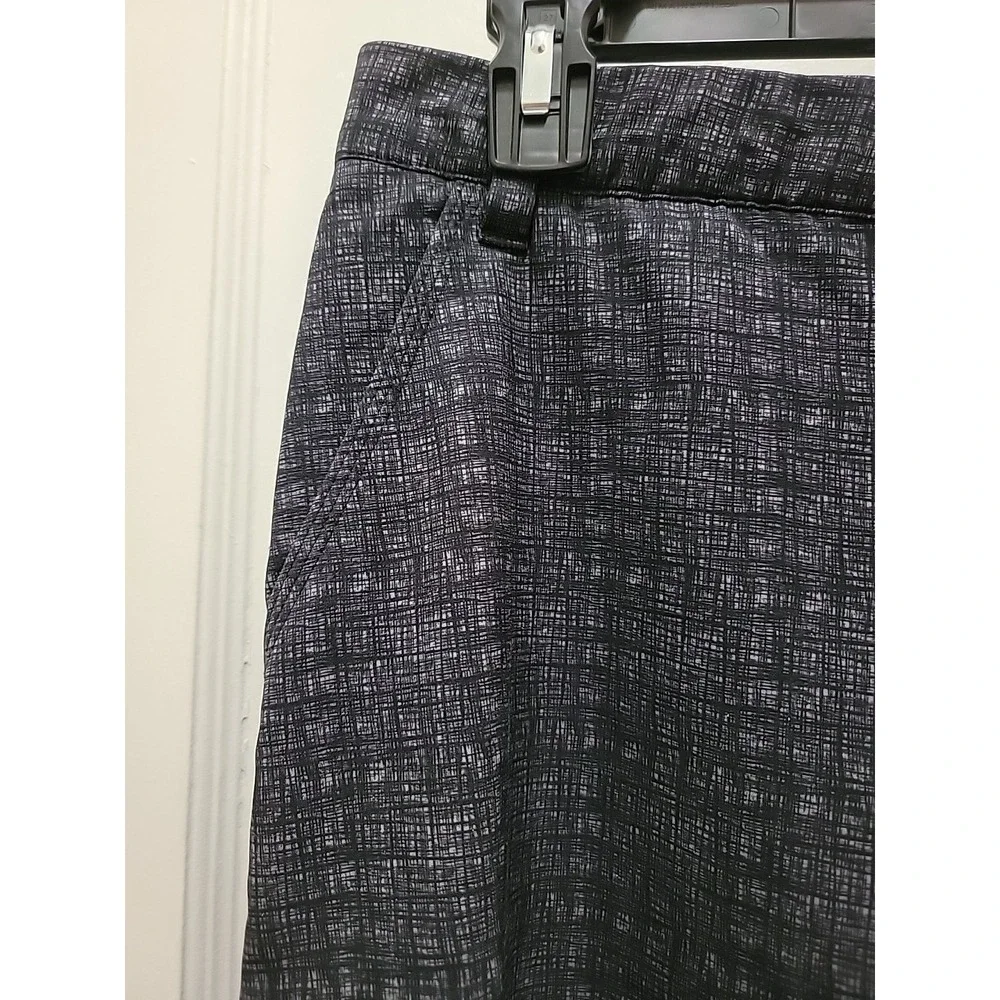 Adidas Golf Shorts Mens 32 Polyester Wicking Performance Black Gray Abstract